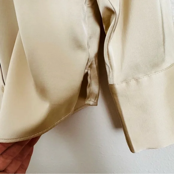 New Abercrombie & Fitch Cream Satin Elegant Long Sleeve Button Down Shirt - Picture 14 of 15